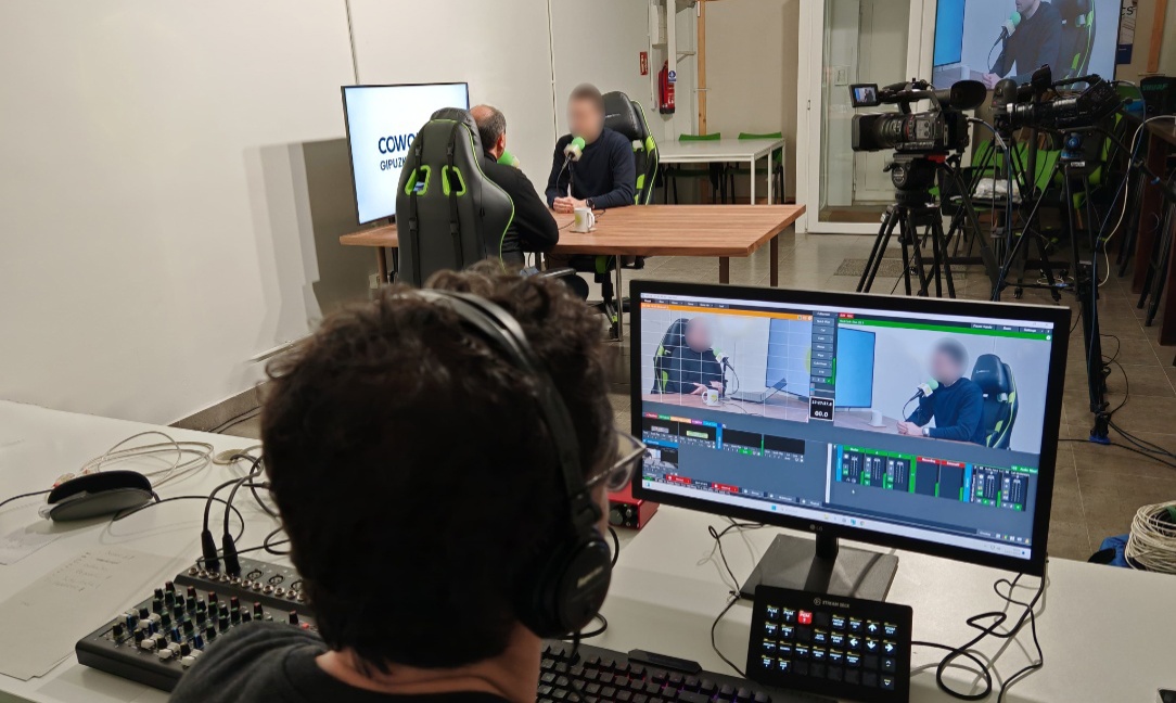 Coworking Gipuzkoa | Set Potcast de 56.25